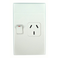 PDL 600 Series 691 Single Switched Socket 10A Vertical
