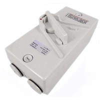 Tesla 32 Amp Three Phase Three Pole Isolator Switch IP66